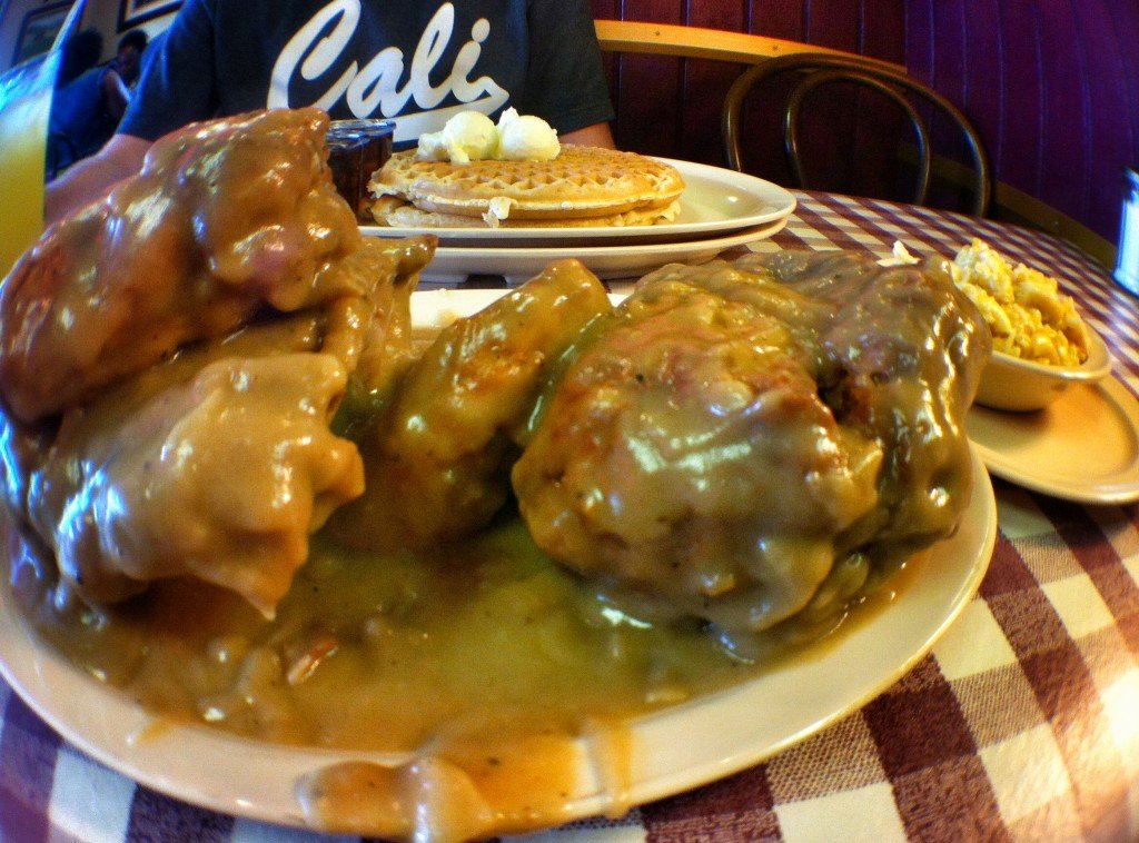 Straight Outta Compton: Things to Do in South Central 5 Roscoe's Chicken & Waffles