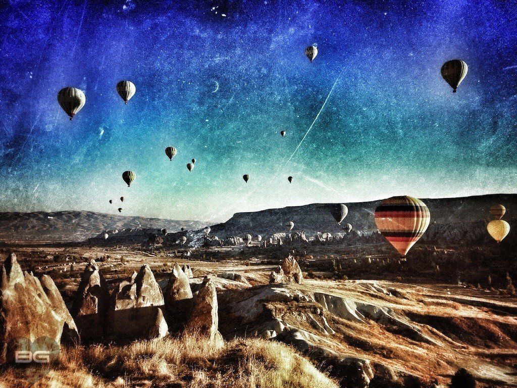 A Little Cappadocia Fauxtography 11 Goreme Balloons Cappadocia Turkey © The Blonde Gypsy