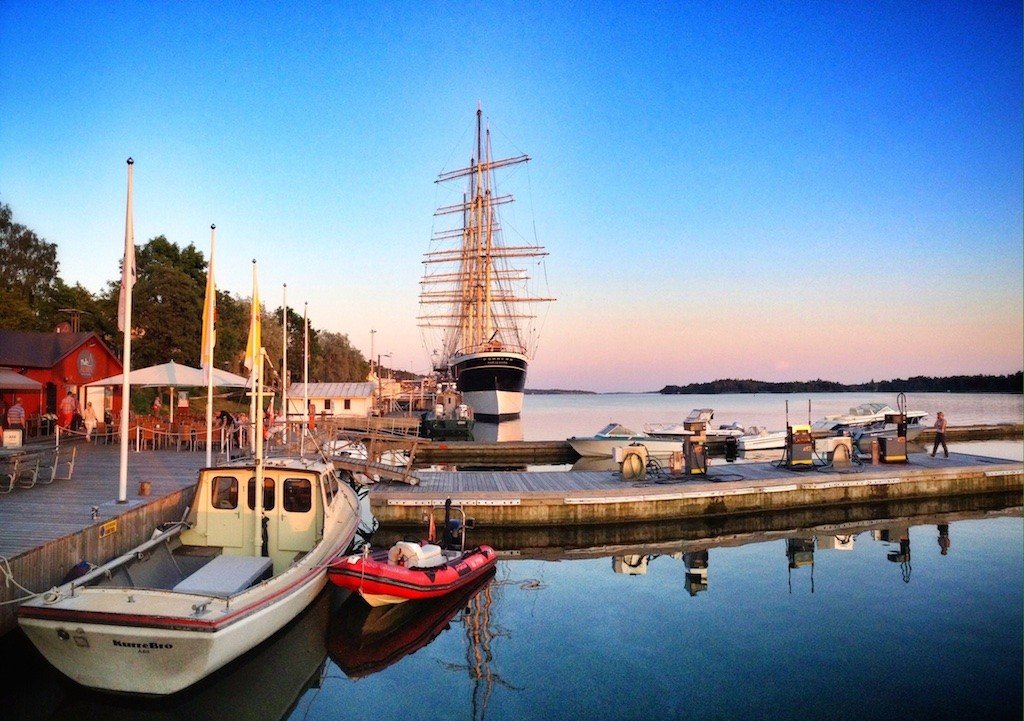Summer Vibes from Finland's Archipelago: Nagu, Kökar & Mariehamn 35 Mariehamn Harbour Åland, Finland © The Blonde Gypsy