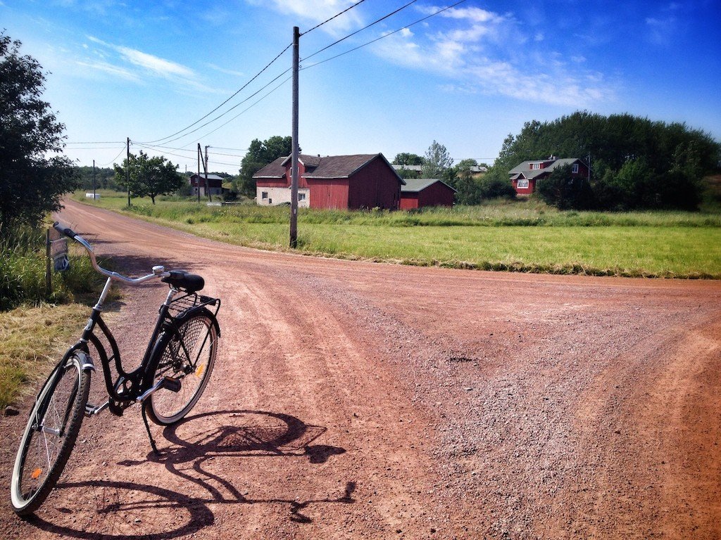 Summer Vibes from Finland's Archipelago: Nagu, Kökar & Mariehamn 25 Rural Kökar, Finland © The Blonde Gypsy