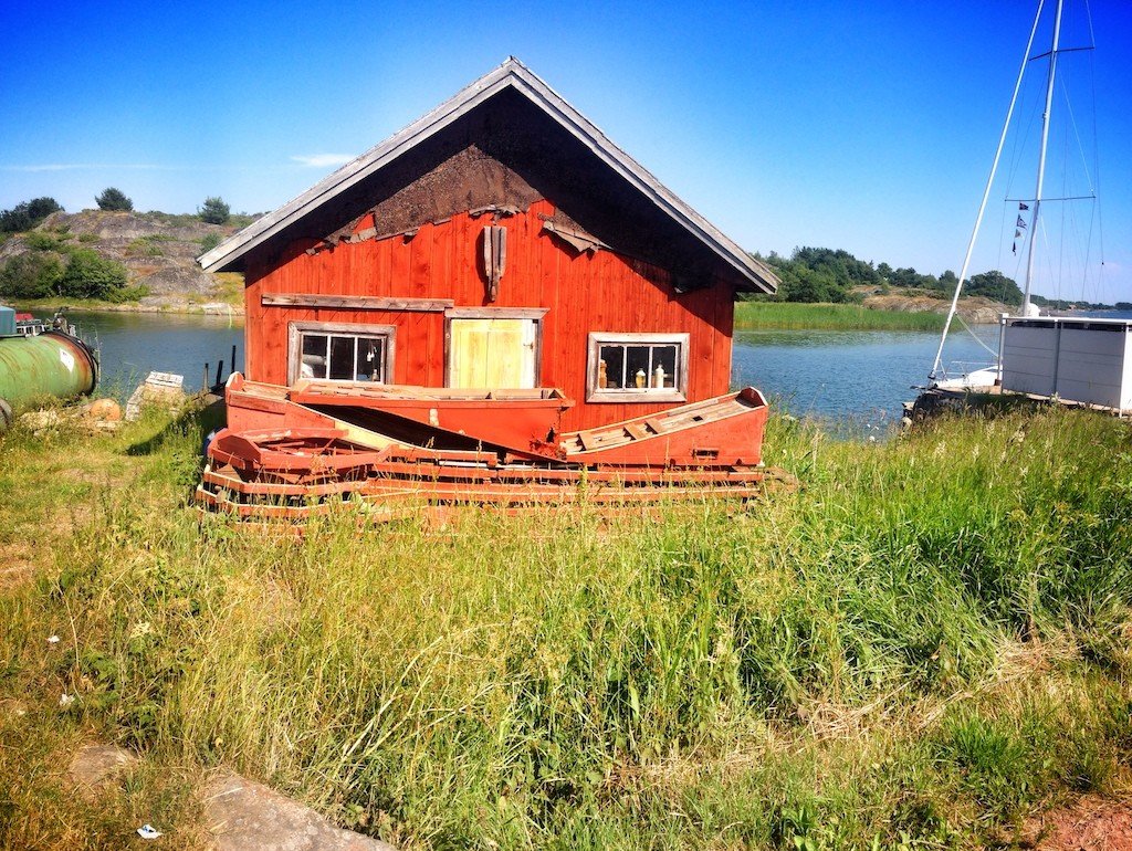 Summer Vibes from Finland's Archipelago: Nagu, Kökar & Mariehamn 24 Old Finnish cottage Kökar, Finland © The Blonde Gypsy