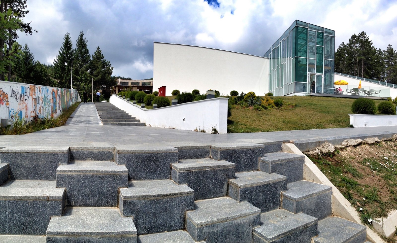 As a born and raised Kruševo boy a gorgeous museum dedicated to his life and work was built up near Makedonium and it’s where you can also find his grave